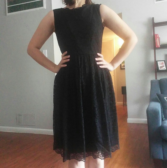 Vintage Black Lace Dress - Picture 4 of 8
